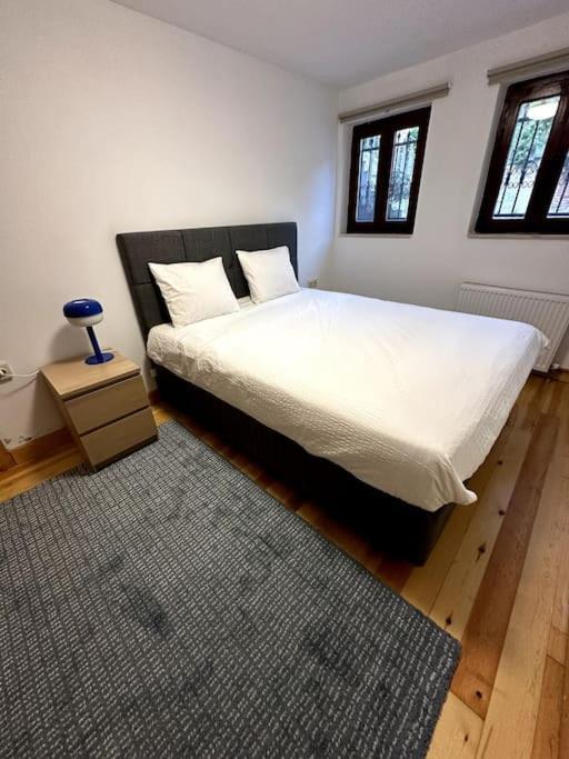 Bebek Apt 1 Min Walk To Beach *